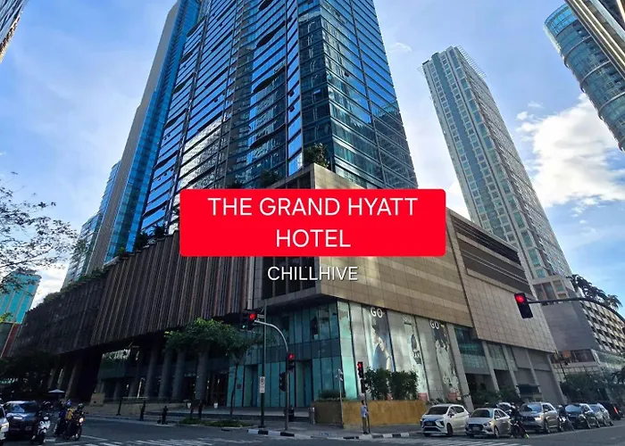 Luxury Bgc Across Mitsukoshi #upt112b Manila