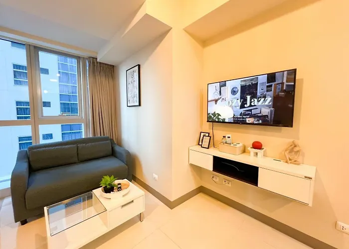Holiday home Luxury Bgc Across Mitsukoshi #upt112b Manila